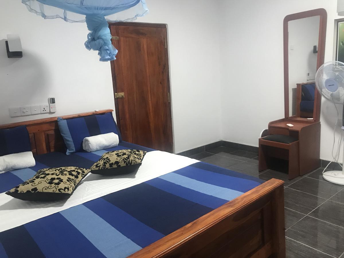 Hotel Camorich Tissamaharama Bagian luar foto