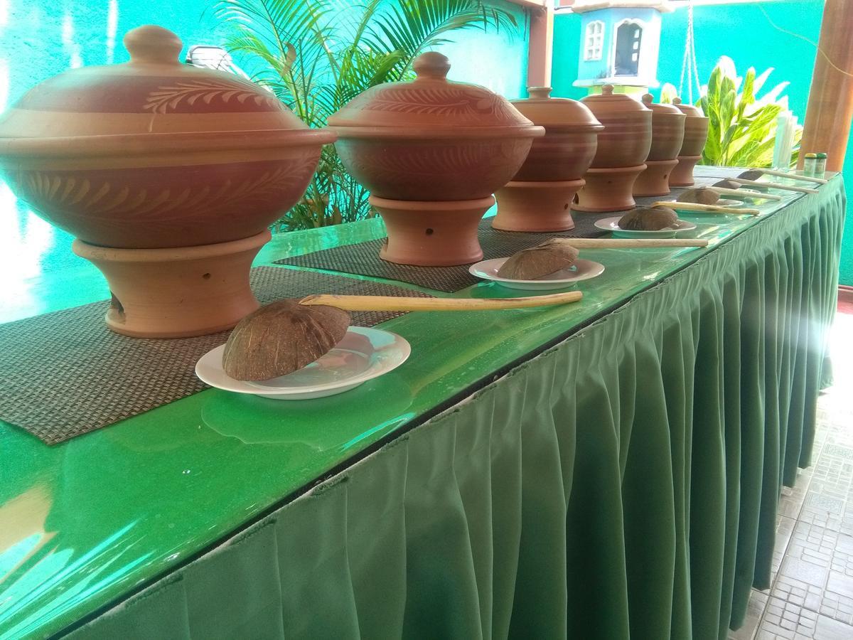 Hotel Camorich Tissamaharama Bagian luar foto